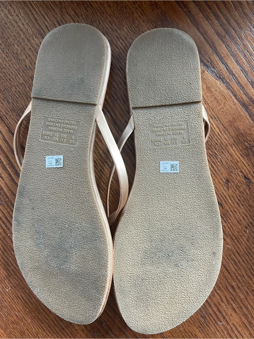 aerie Champagne Flip Flop Thong Sandals-Like New-Size 8